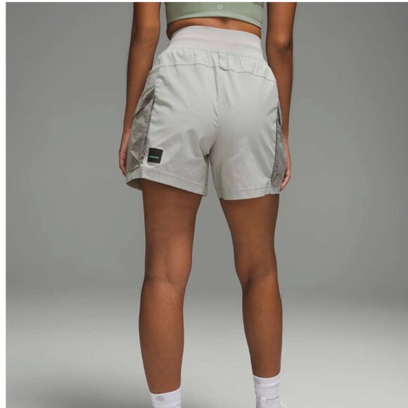 Lululemon Multi-Pocket Cargo Hiking Shorts Seal Grey Sz 6 - Picture 11 of 16